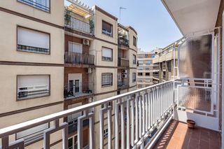 Alquiler Piso en Camino de Ronda. Gran piso en el centro!!