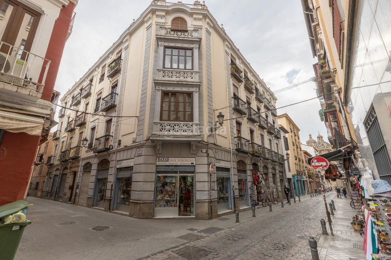 Foto e73e4d73-2bed-4a4c-b9c1-b6e1e2c281a0. Àtic a Centro - Sagrario Granada