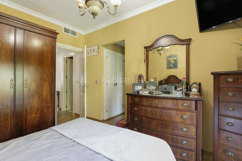 Foto d593b380-f3f0-486e-96cc-ab85546a784f. Casa adosada la casa de tus sueños en el centro en Granada