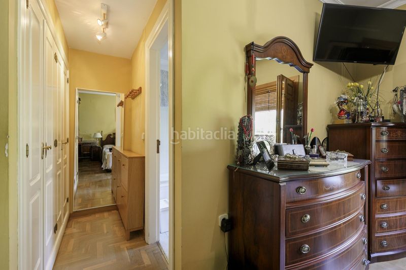 Foto ea9ef69b-6788-4c46-a23e-e16accc2e5c5. Casa adosada la casa de tus sueños en el centro en Granada