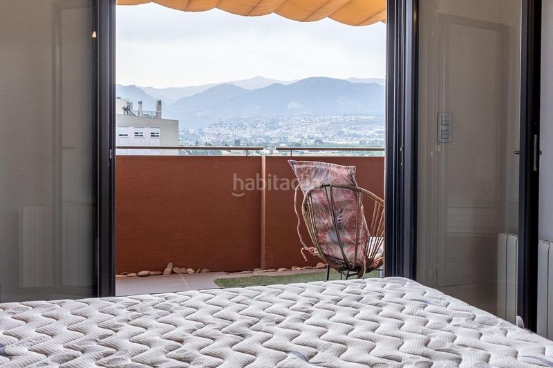 Foto a309fa76-19f3-4076-884c-ce7ce584394c. Alquiler ático  en alquiler en urbanización en Granada