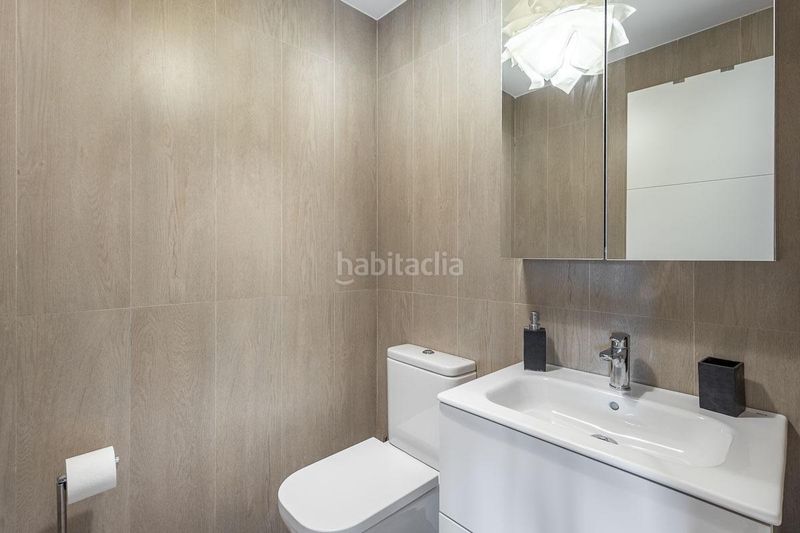 Foto a72a8a79-090d-4d86-9caa-ebef68c9014e. Alquiler ático  en alquiler en urbanización en Granada
