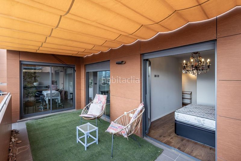 Foto b1ece4da-8ec4-497d-9fe9-66268bb9ef13. Alquiler ático  en alquiler en urbanización en Granada