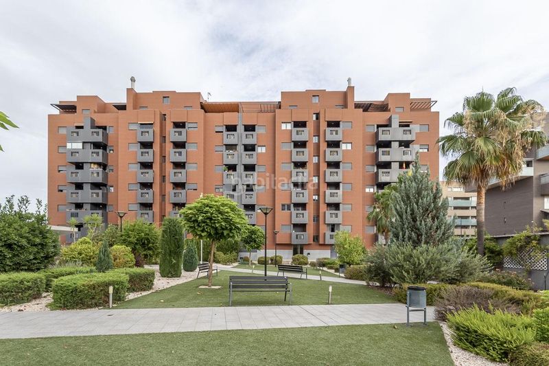 Foto c620e603-c1a8-4ba4-a603-0f9710bc4ed1. Alquiler ático  en alquiler en urbanización en Granada