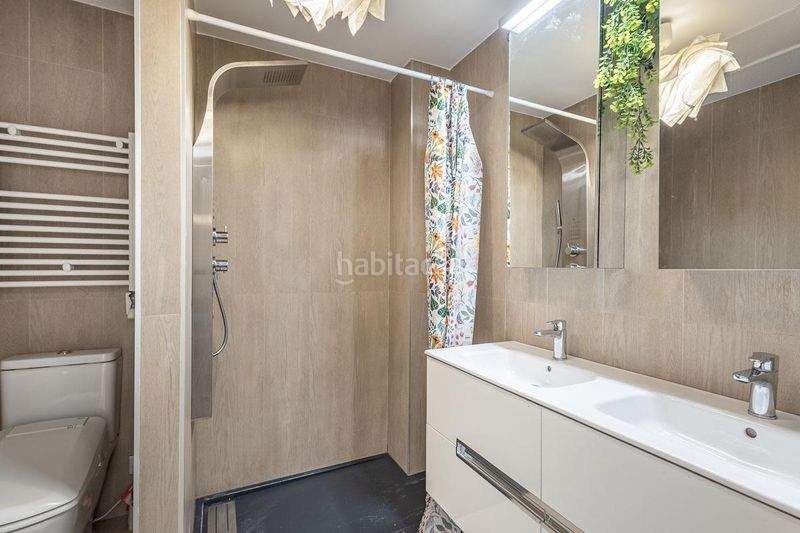 Foto e25f2b9c-9ef9-4af8-a934-95465ea479c4. Alquiler ático  en alquiler en urbanización en Granada