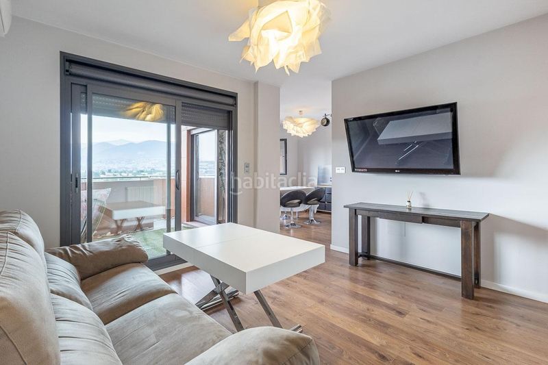 Foto fc82aed4-4a19-4bd8-a2d2-fb1a6adf46ee. Alquiler ático  en alquiler en urbanización en Granada