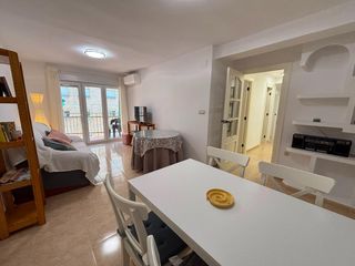 Rent Flat in Barrio de Zaidín. Piso para larga duracion en fontiveros no estudiantes