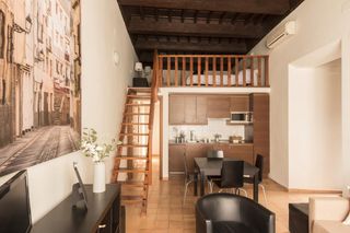Rent Flat in Centro - Sagrario. Loft junto a san jeronimo