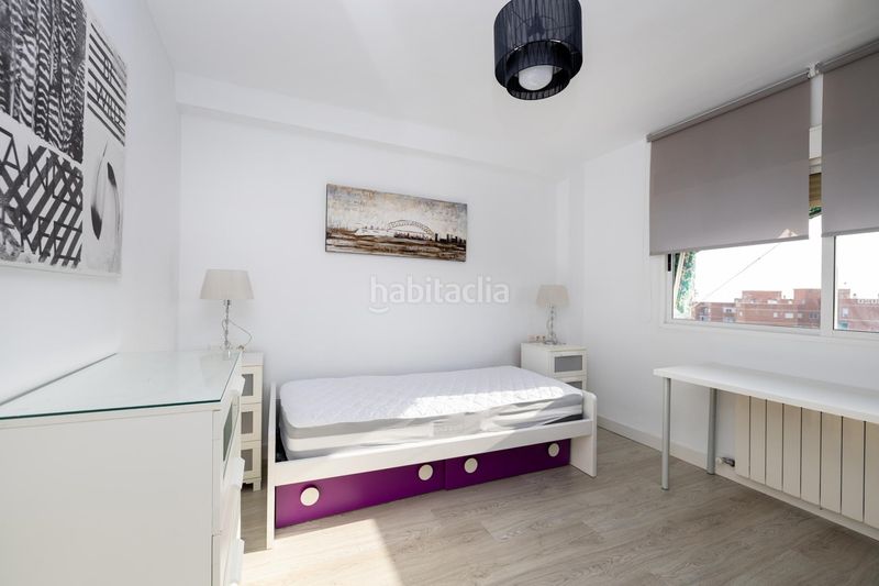 Foto 11e934a6-1c37-4a31-b92a-34569c0f7e2c. Apartamento precioso piso en luz casanova en Cartuja Granada
