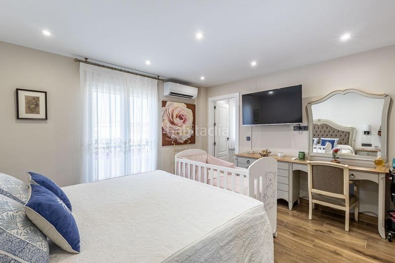 Foto b0e916fb-9a66-4d3b-8d5f-5695f5a67170. Casa amb calefacció aparcament a Peligros
