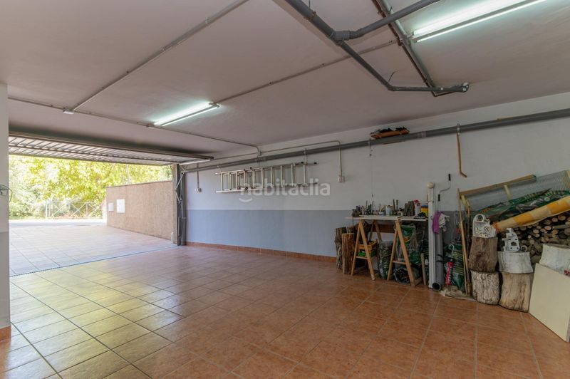 Foto 09d9a3e6-2454-409b-a36e-cda7c9ac63e1. Casa amb calefacció aparcament a Loja