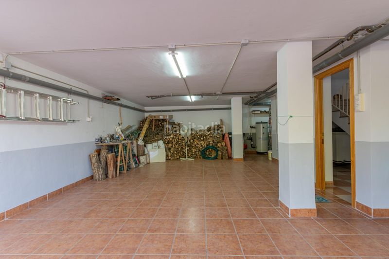 Foto d4f5249f-4bd7-4df3-bbf3-e671e88df014. Casa amb calefacció aparcament a Loja