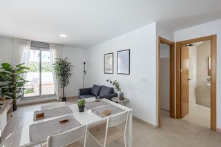 Etagenwohnung  Calle calle isaac newton. Piso con gran terraza en láchar