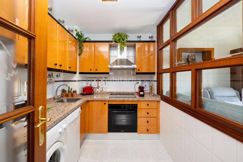 Foto 8759e8a3-76d2-4150-8eda-722b68d349e2. Apartament amb calefacció a Castaño - Mirasierra Granada