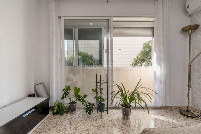 Foto 2ca2b512-a5c0-4d32-800c-2e354408ab4f. Piso en calle blasco ibañez 20 piso de 3 dormitorios con piscina comunitaria en Maracena