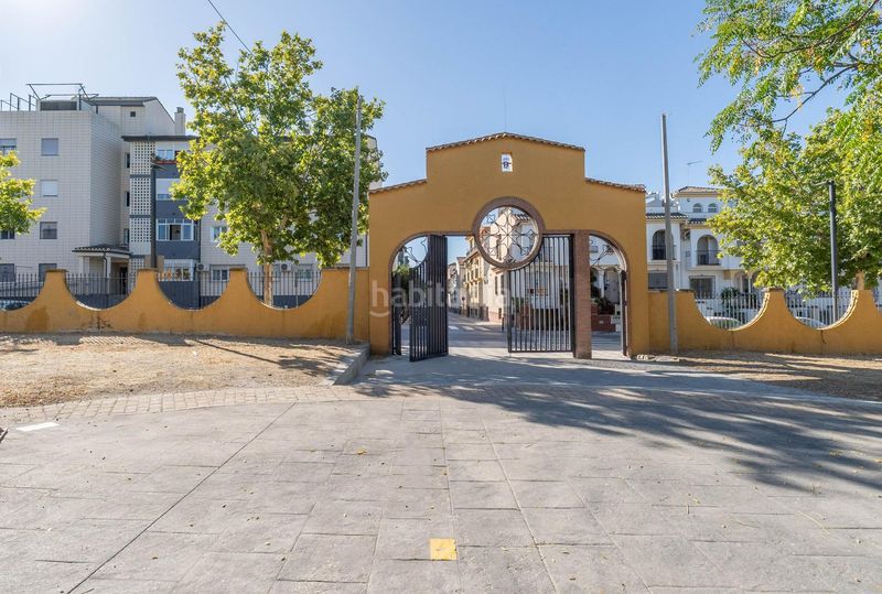 Foto 6f4e3511-2f1d-4207-96ec-52d7c5d91acb. Piso en calle blasco ibañez 20 piso de 3 dormitorios con piscina comunitaria en Maracena