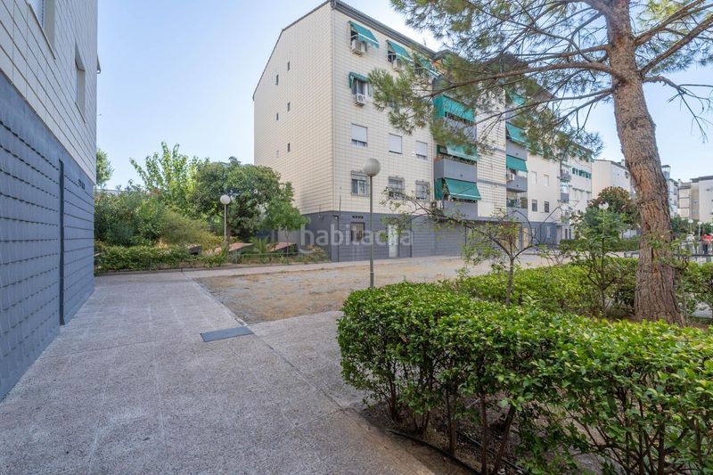 Foto 7414fddd-dad1-4195-b7a8-67dd662bd285. Piso en calle blasco ibañez 20 piso de 3 dormitorios con piscina comunitaria en Maracena