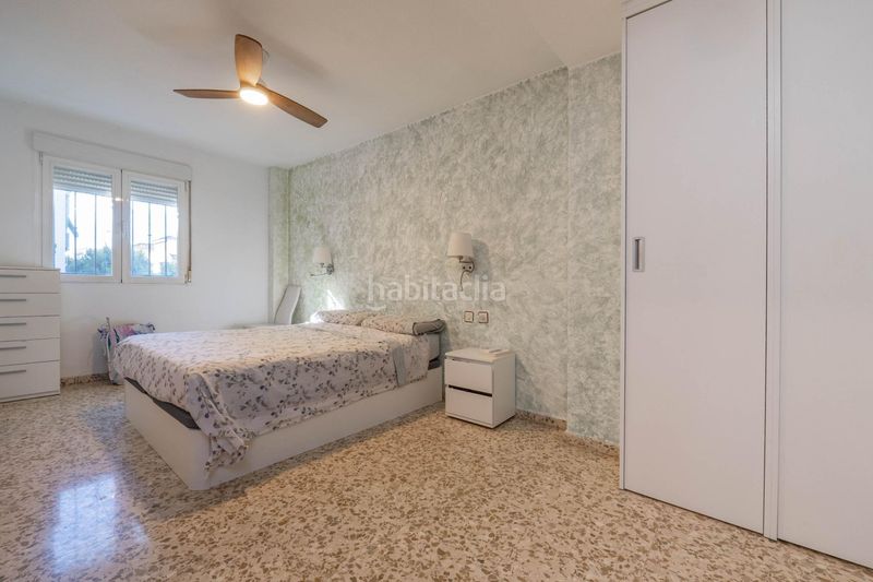 Foto 8a68d3f0-2a89-47ee-aa99-8887bb78a632. Piso en calle blasco ibañez 20 piso de 3 dormitorios con piscina comunitaria en Maracena