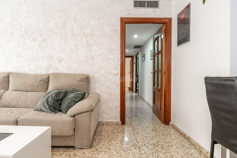 Foto df5bfd71-593e-40b9-a63b-399cda1714d4. Piso en calle blasco ibañez 20 piso de 3 dormitorios con piscina comunitaria en Maracena