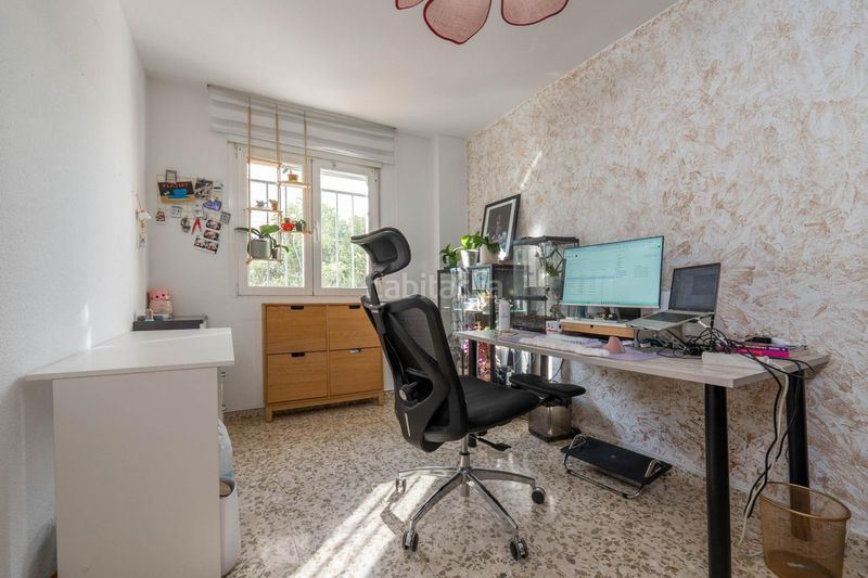 Foto fe61ee9d-2578-4a7d-9ad3-04bf575d15c8. Piso en calle blasco ibañez 20 piso de 3 dormitorios con piscina comunitaria en Maracena