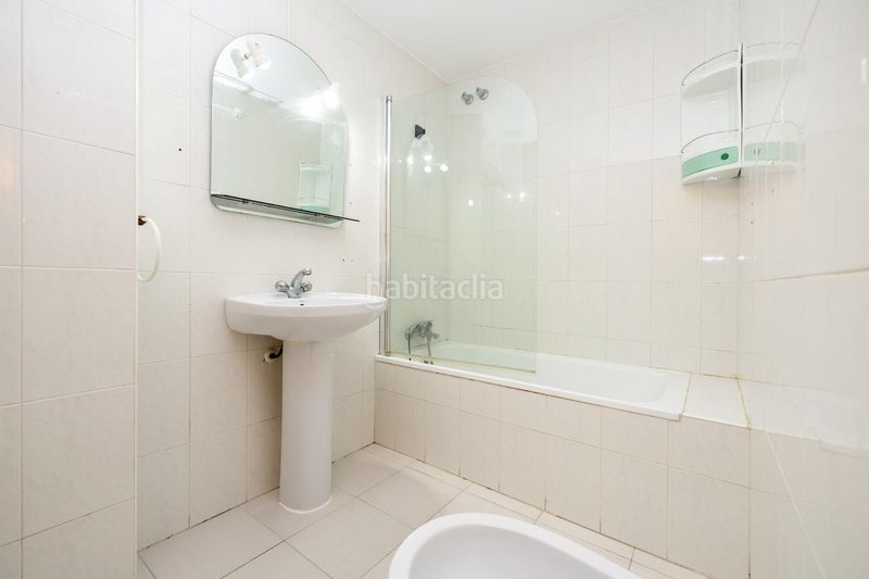 Foto 0a1b5433-f21d-4830-ac04-3812240a641a. Piso  luminoso y bien situado en Cenes de la Vega