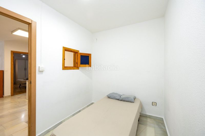 Foto 8050f8b6-9f8b-46c8-a483-ab3c3db7646c. Piso  luminoso y bien situado en Cenes de la Vega