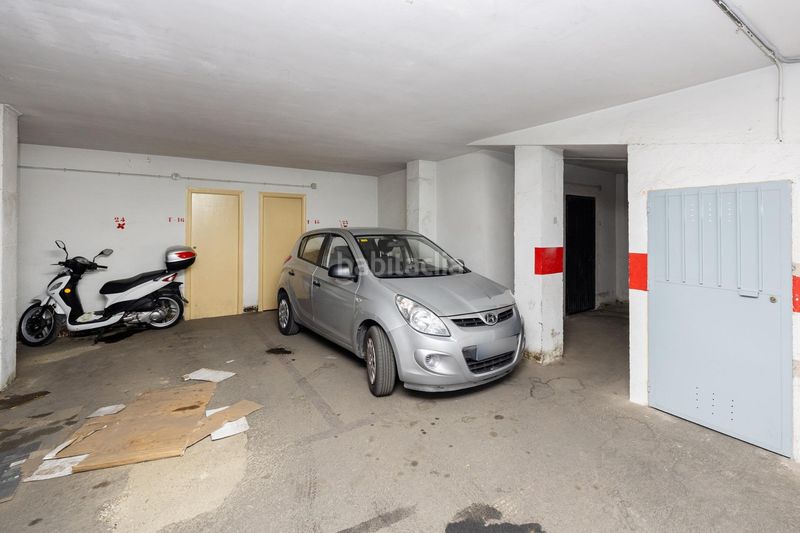 Foto f56c88ca-2ba7-4866-a076-8477a65b02e4. Piso  luminoso y bien situado en Cenes de la Vega
