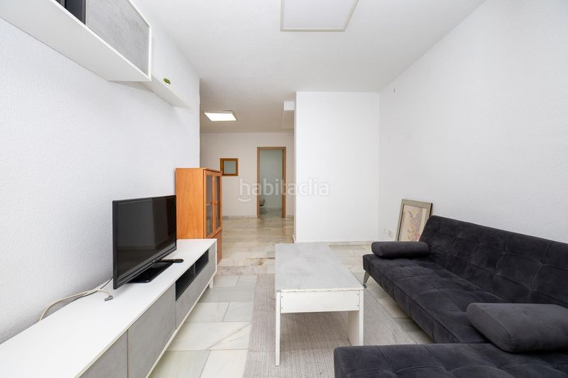 Foto f905e249-45b4-4877-a6f7-3ef8d755a999. Piso  luminoso y bien situado en Cenes de la Vega