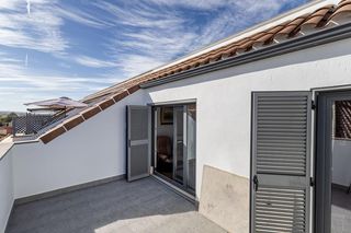 Dachwohnung in Ogíjares