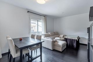 Flat  La piconera. Piso en urbanización con piscina en las gabias