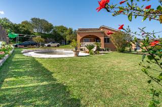 Casa a Altos de Estepona. Casa de campo con piscina, estepona