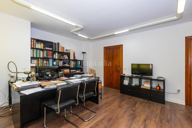 Foto 1db4d8aa-8c4e-483b-b6b5-b80b66120763. Piso excelente propiedad en calle real, Centro en Estepona