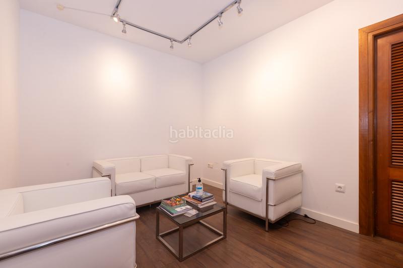Foto d1c83976-a1e2-4248-97d6-763e1414f701. Piso excelente propiedad en calle real, Centro en Estepona