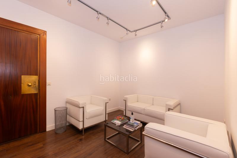 Foto d85a5d83-37a5-42de-8de3-de5be924e72b. Piso excelente propiedad en calle real, Centro en Estepona