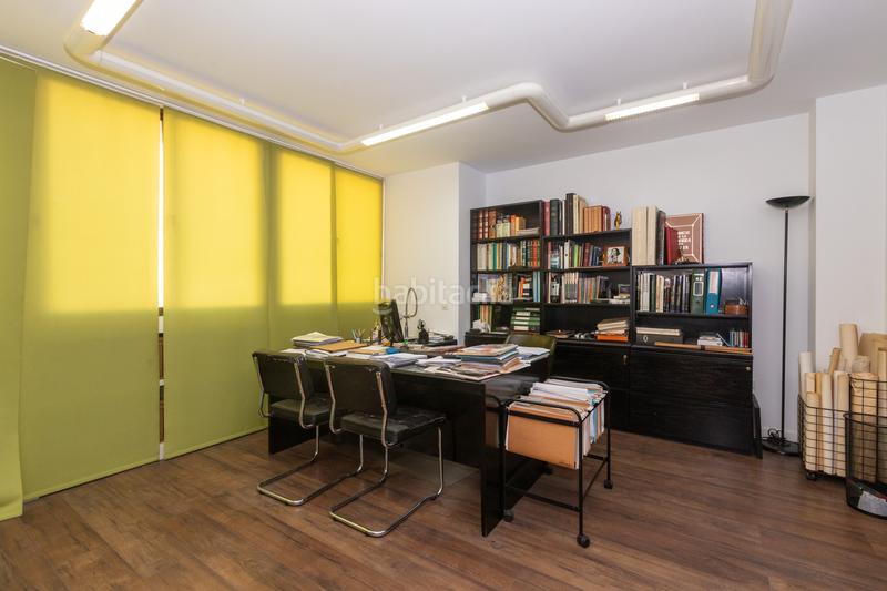 Foto f2e39c98-83e3-4feb-be1e-4be1be90332c. Piso excelente propiedad en calle real, Centro en Estepona