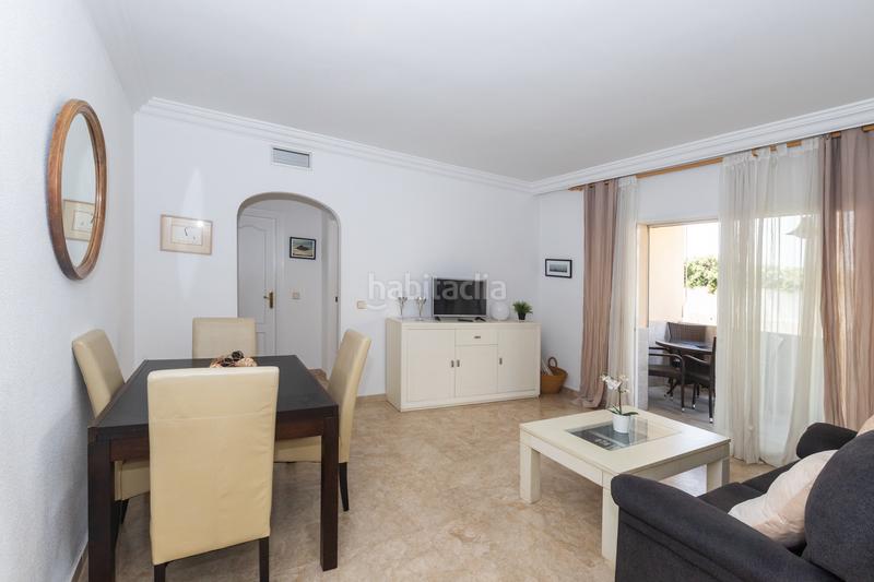Foto 1b740467-52a1-49aa-bc1d-0aa540c86d79. Piso amplio apartamento con vistas al mar en marina bay playa del cristo, zona Seghers en Estepona
