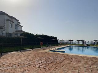 Lloguer Pis a Guadalobón. Apartamento en urb. bahía estepona