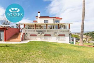 Chalet en Cortijo de Maza - Finca Monsalvez - El Olivar. Villa de lujo en el olivar