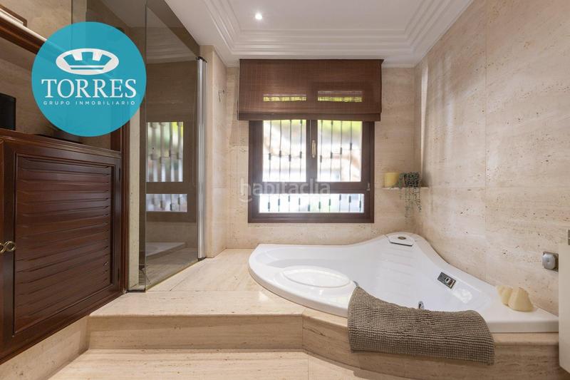 Foto cbb08ed5-a531-4f9d-86da-17c60cbb43ed. Xalet amb calefacció aparcament piscina a Pinares de San Antón Málaga