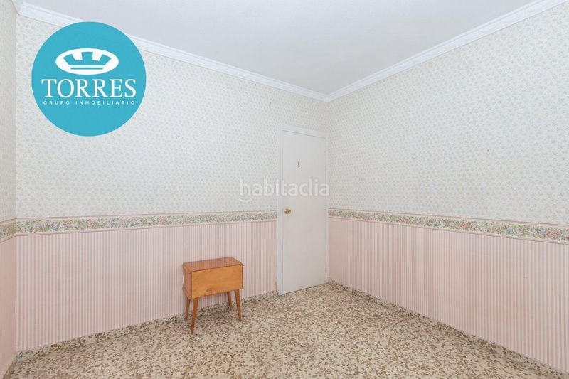 Foto 303d7bf5-4a4c-468e-8e2a-7d8fcb64004f. Piso  en avenida andalucía en Carranque - Haza Cuevas Málaga