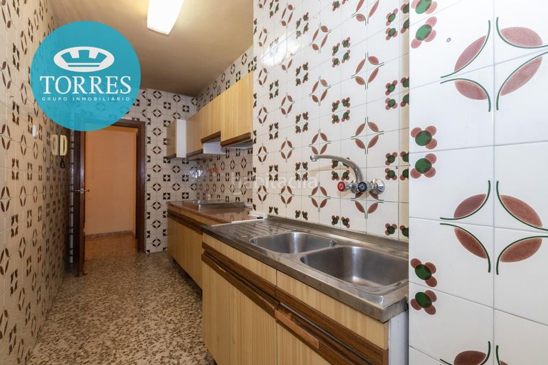 Foto cd37f305-1ad1-4e5e-89ca-d8071d3ffbba. Piso  en avenida andalucía en Carranque - Haza Cuevas Málaga