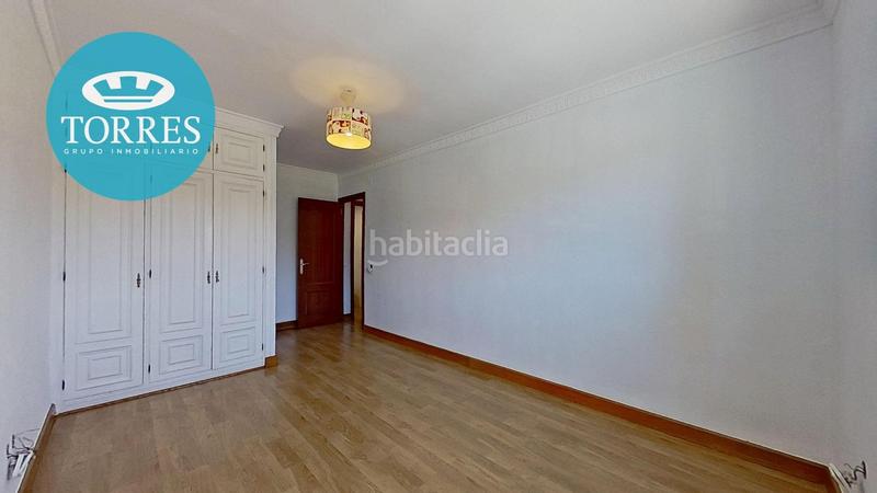 Foto 5532de54-4c20-430b-8913-7be717155fb2. Piso  en calle san quintín en La Trinidad Málaga