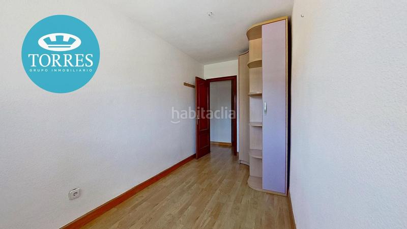 Foto abd35009-4128-4561-8e45-78d7e087b1a3. Piso  en calle san quintín en La Trinidad Málaga