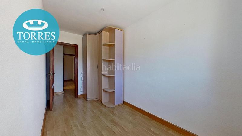 Foto f2934f27-024f-450c-91f6-cb2496bd17ec. Piso  en calle san quintín en La Trinidad Málaga