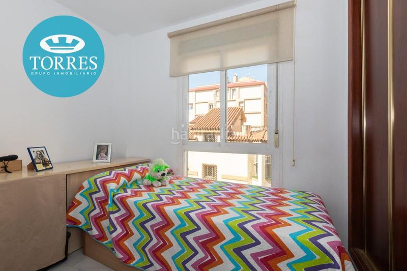 Foto 09bb7dbd-0bd1-459c-b137-435c71f4372d. Piso  en zona mármoles en Carranque - Haza Cuevas Málaga