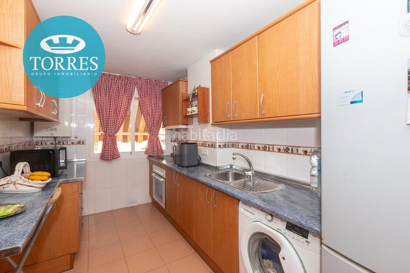 Foto 54d06553-043f-4823-9490-2f47cd71fa1c. Piso  en zona mármoles en Carranque - Haza Cuevas Málaga