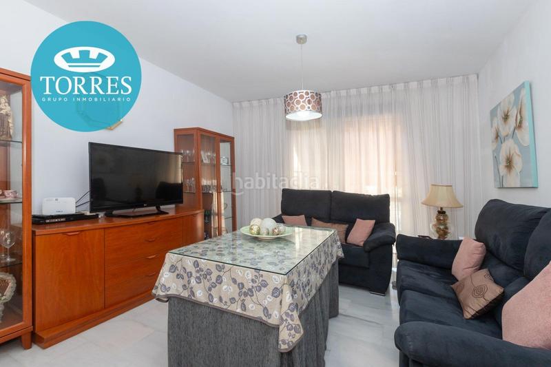 Foto ae3d86bf-63d4-4fd1-8401-389566ced332. Piso  en zona mármoles en Carranque - Haza Cuevas Málaga