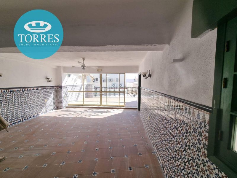 Foto 44703f91-e2fa-4e99-a301-bfc6a9fec6e2. Àtic a El Bajondillo Torremolinos