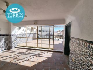 Àtic a El Bajondillo. Local comercial en torremolinos