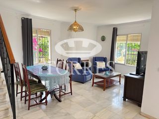 Towny house  Pasaje dorian gray. Chalet pareado en guadalmar